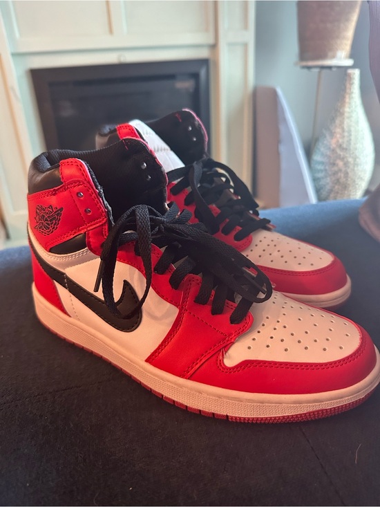 Jordan Other - Jordan Low-Top Sneakers in Black, White & Red Accent